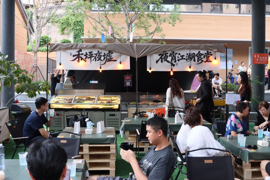 Outdoor festival and market event management